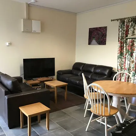 Warrensgrove Estate Guest house Crookstown