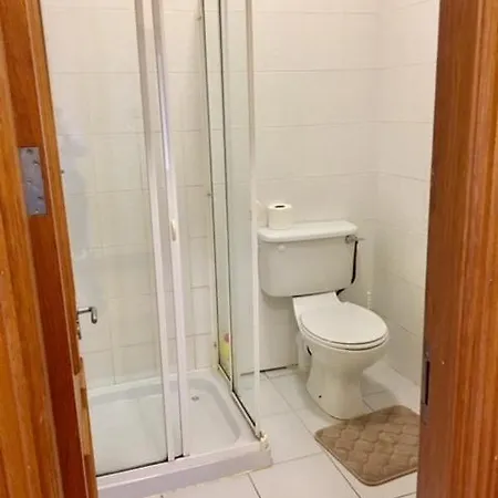Guest house Warrensgrove Estate 4*